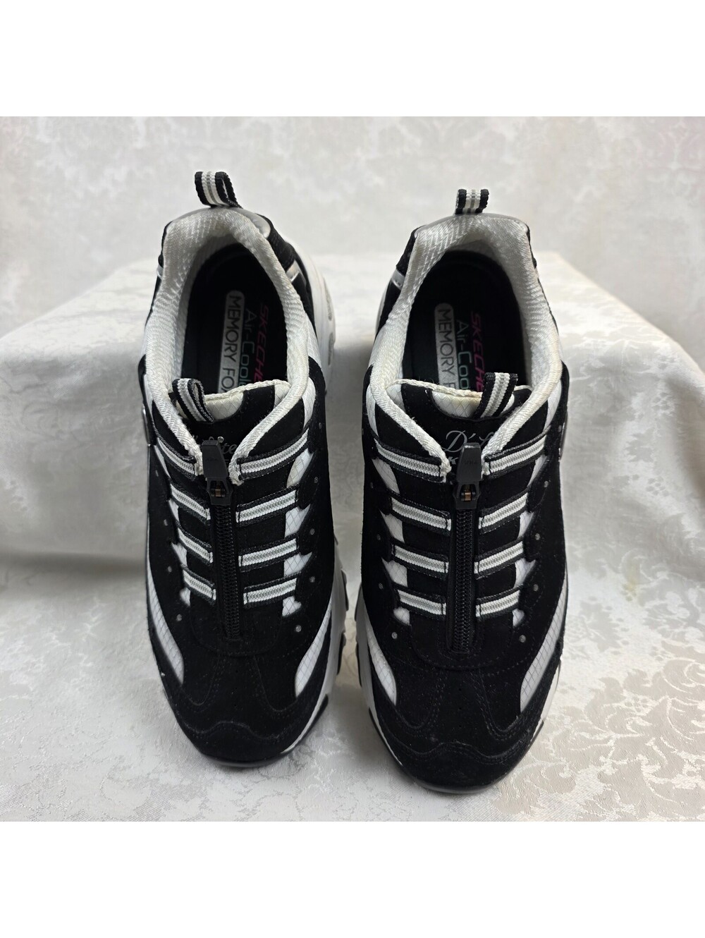 Skechers D'Lites Biggest Fan Woman Shoes - Black - 8.5 Size